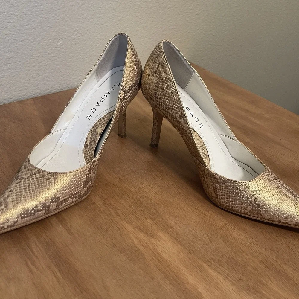 Rampage Maria Stiletto Pumps Pointed Toe Heel Gold‎ Snakeskin Metallic Size 7.5